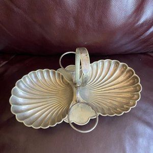 VINTAGE SILVER PLATE FOOTED SHELL DISH